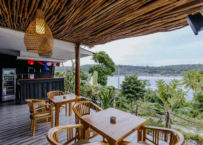 Sunday Huts Lembongan