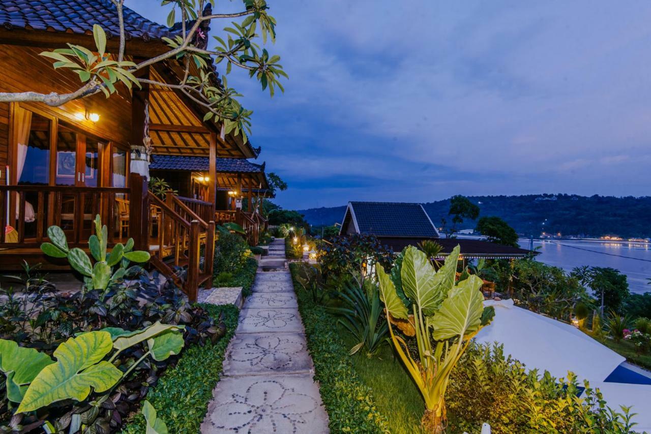 Sunday Huts Guest house 3*